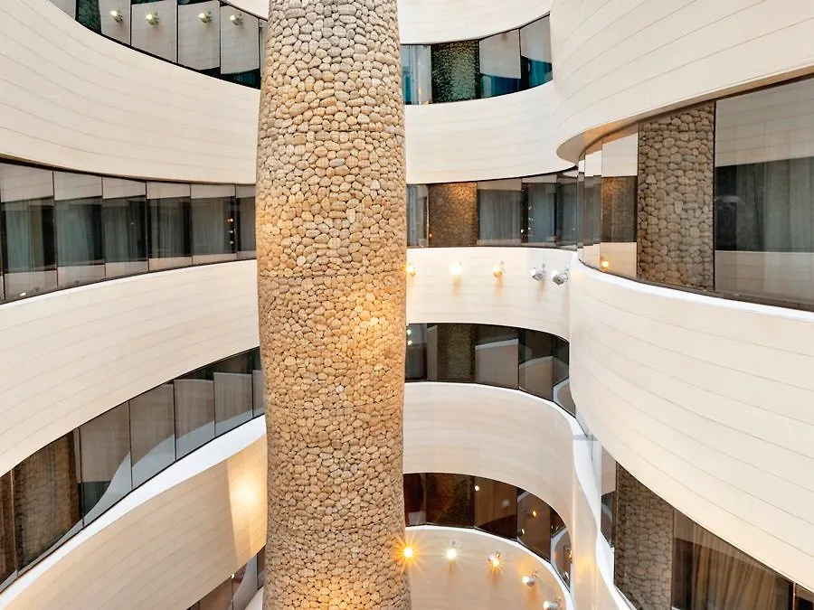 *****  The Artist Grand Hotel Of Art Bilbao Espagne